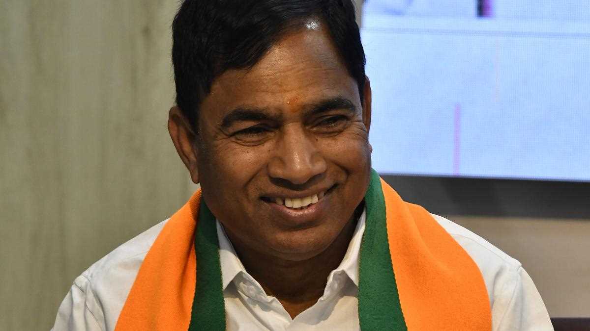 अरविंद केजरीवाल को आरएसएस के बारे में बोलने का हक नहीं : योगेंद्र चंदोलिया